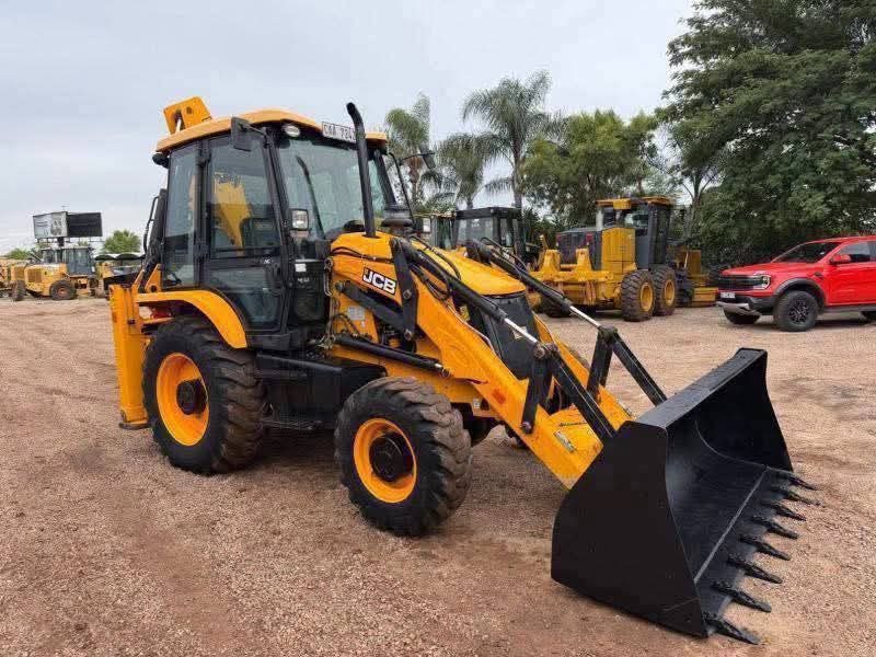 2018 JCB 3DX 4X4 69 KW - TLB